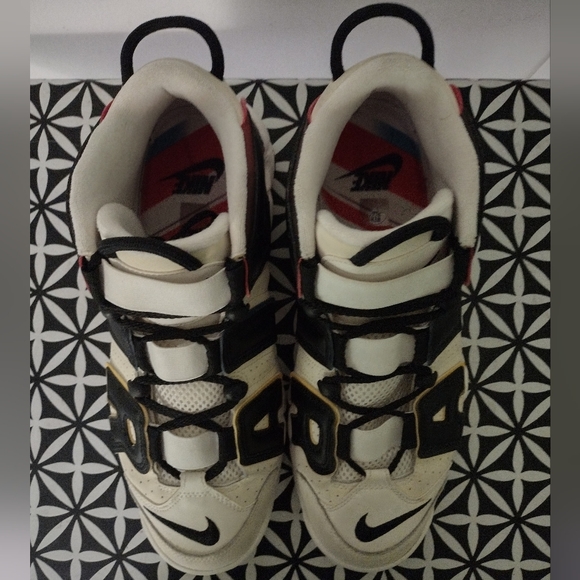 Nike Air More Uptempo Black/Ivory Primary Colors - Picture 3 of 7